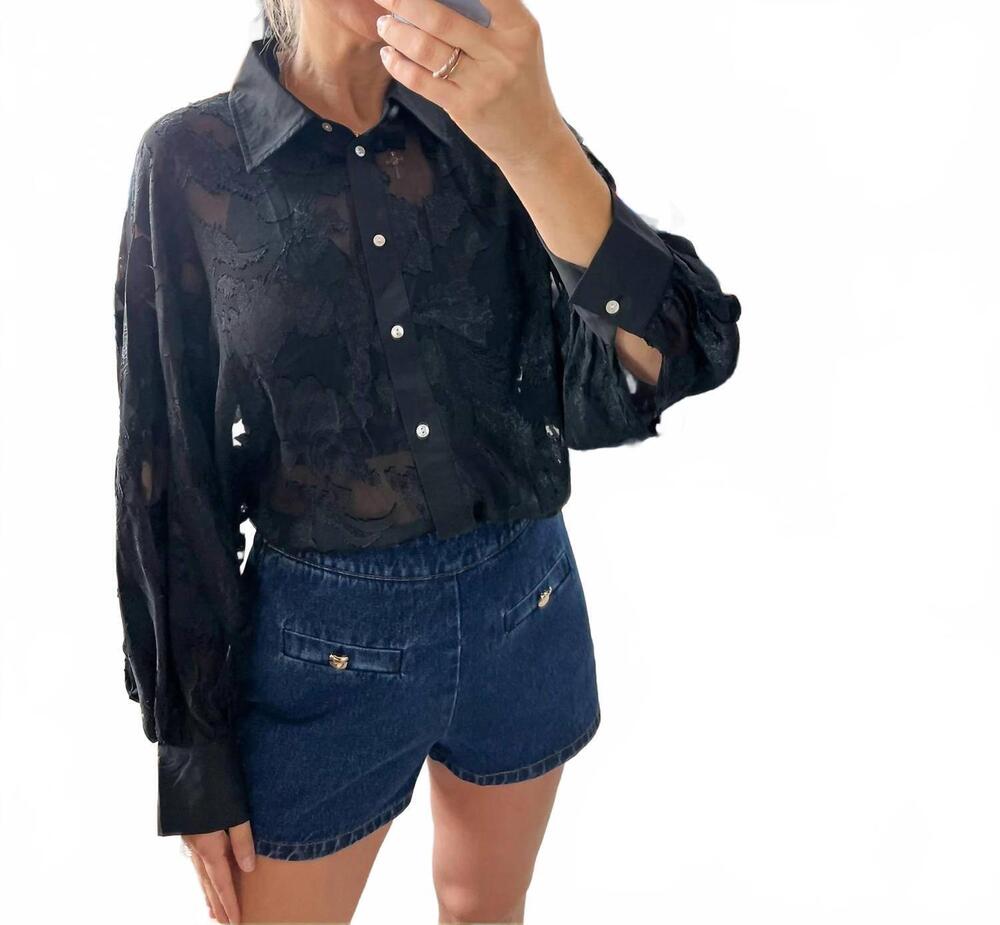 NEW GLAM sable button down blouse in black